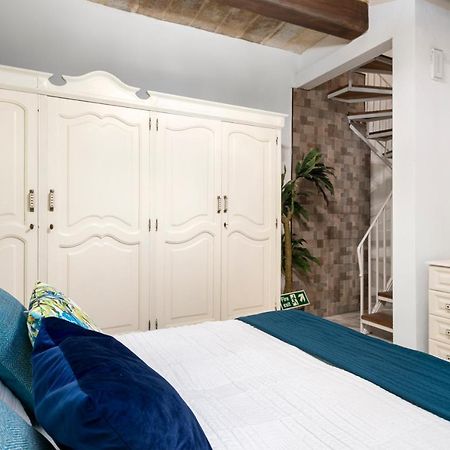 Chic, Stylish 1 Bedroom Maisonette - Close To Valletta Floriana Exterior foto